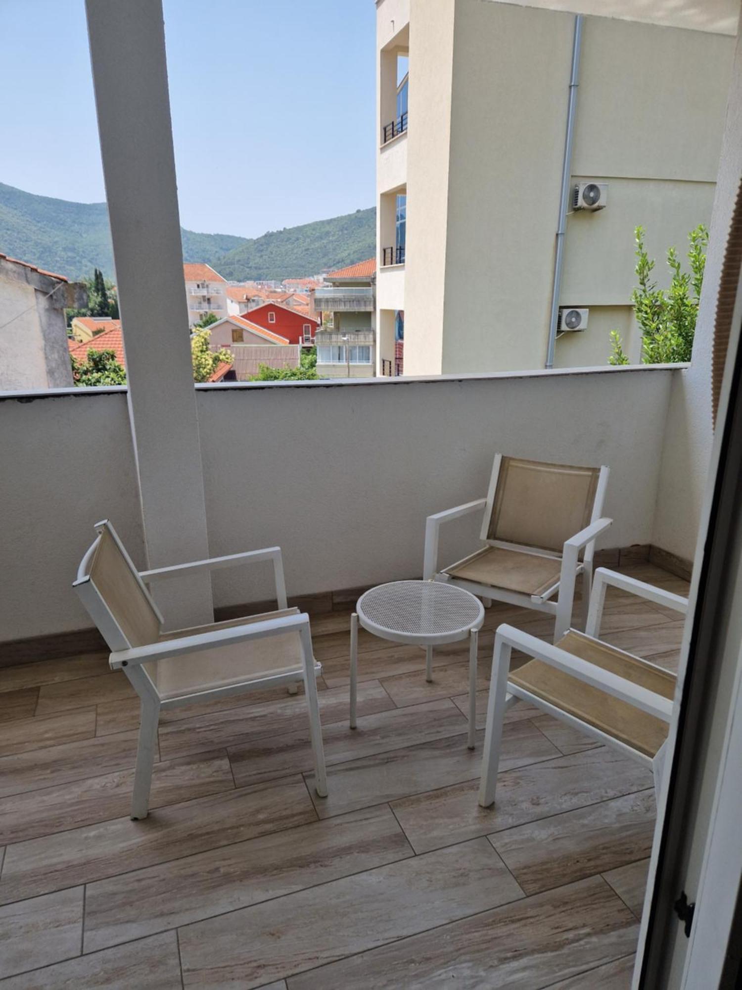 Villa Golf Budva Luaran gambar